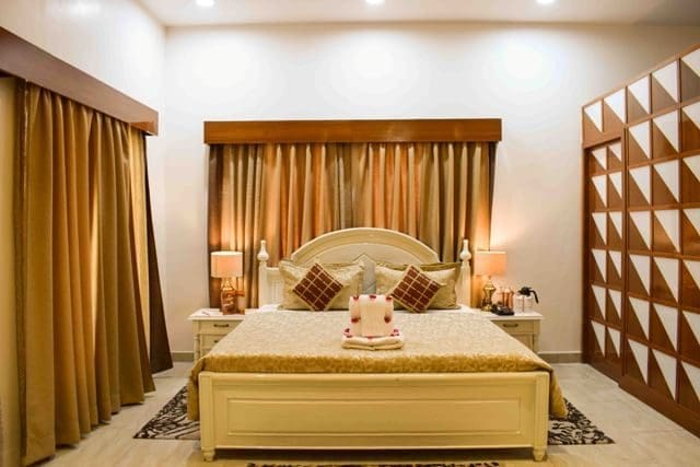 niramayamGautammainrooom